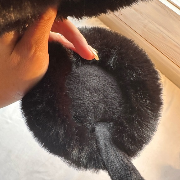 Chic Black Faux Fur Earmuffs - Picture 3 of 5